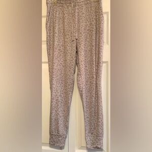 Mona b, animal print lounge wear joggers, size large, NWOT